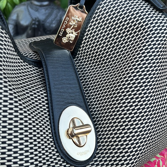 👜 Coach Woven Jacquard and Leather Double Strap Shoulder Bag 👜 - Picture 7 of 17